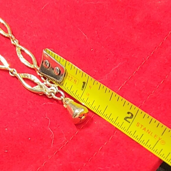 Vintage Gold Toned Bracelet with Bell Shaped Dangling Charm - Picture 5 of 5